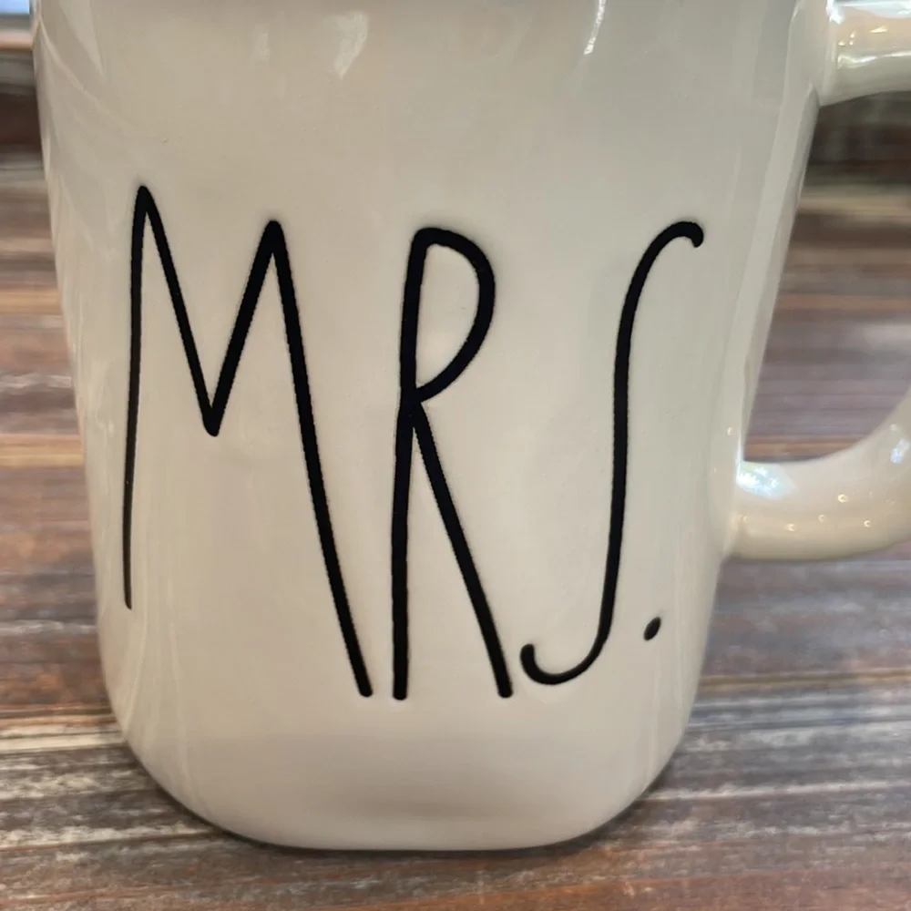 Rae Dunn MRS. Mug – Artisan Collection by Magenta
